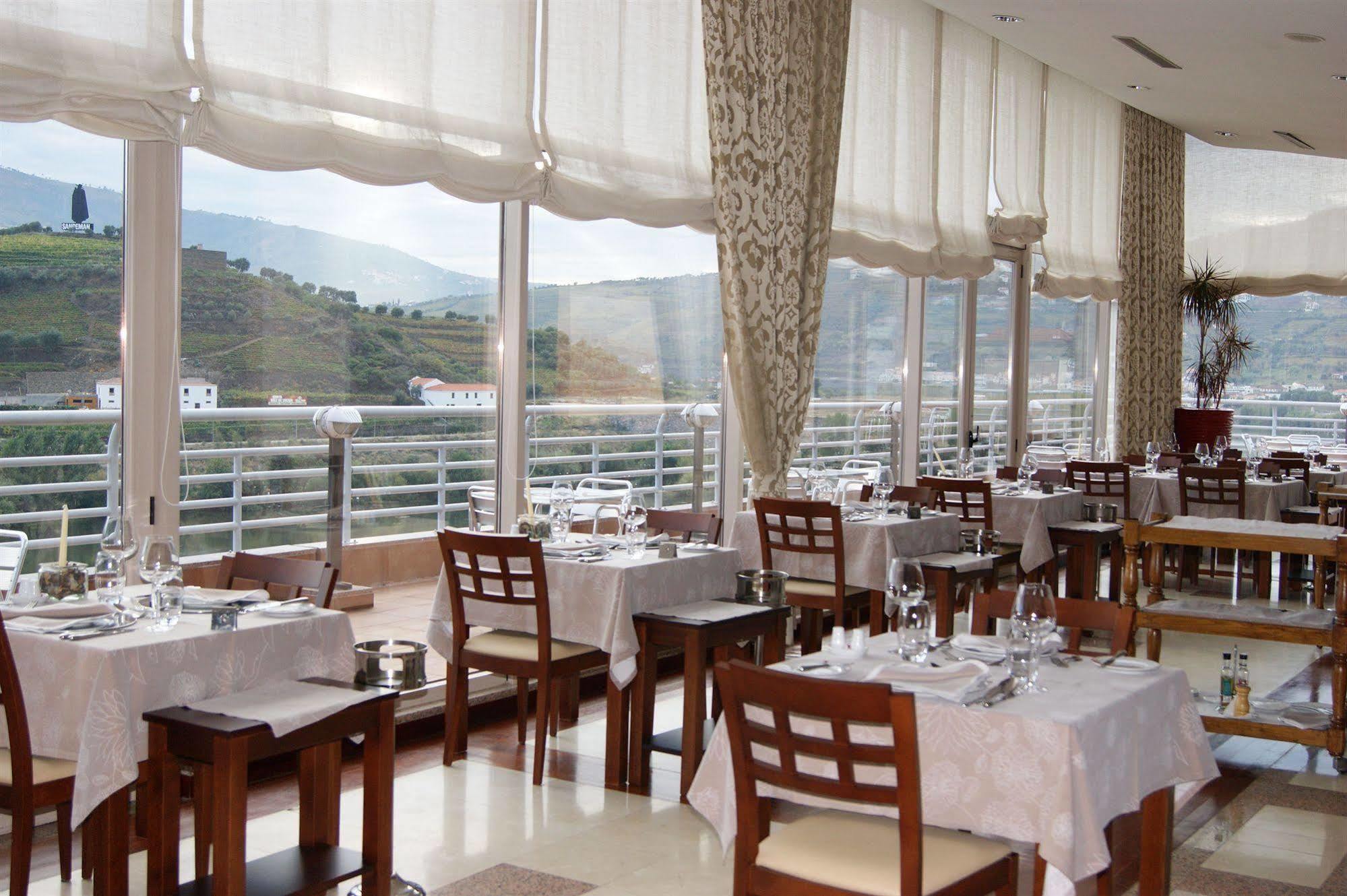 Hotel Regua Douro Peso da Régua Ristorante foto